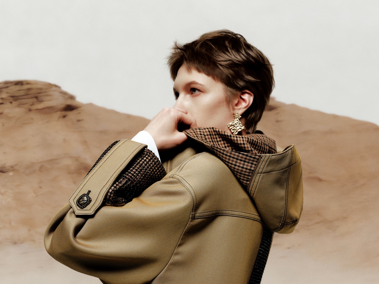 岩脉之上 锋芒共生